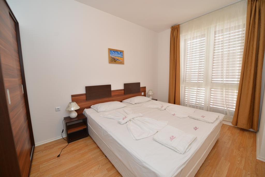 Romance Marine Aparthotel Sunny Beach Exterior foto